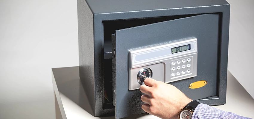 Jewelry Safe Unlocking Service in Fontana, California