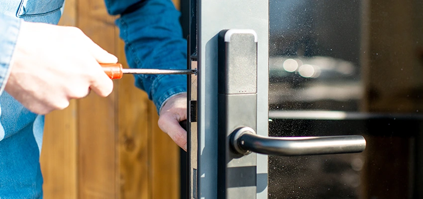 Aluminium Door Lock Replacement in Fontana, California